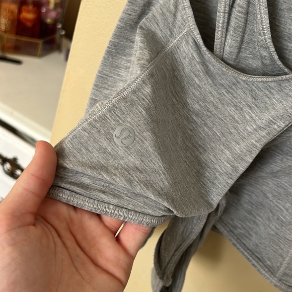 lululemon tank - Picture 4 of 4